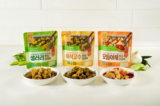 풀무원 '반듯한식 한입장아찌' 3종[사진제공=풀무원]