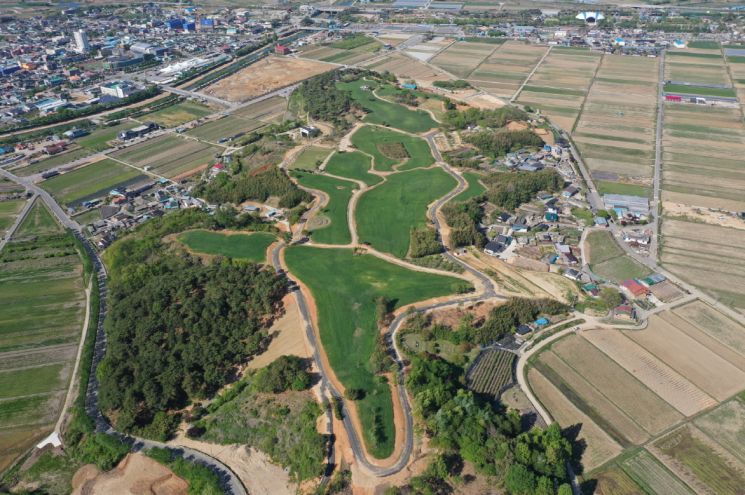 곡성 섬진강 동화정원 ‘초록빛 물결로 출렁’