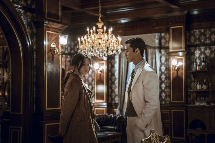 박서준, 한소희 주연으로 올 하반기 최대 기대작으로 꼽히는 경성크리처(사진제공=넷플릭스)