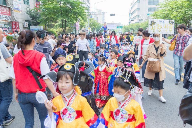 꿈을 이루는 동화여행 속으로 떠나요!