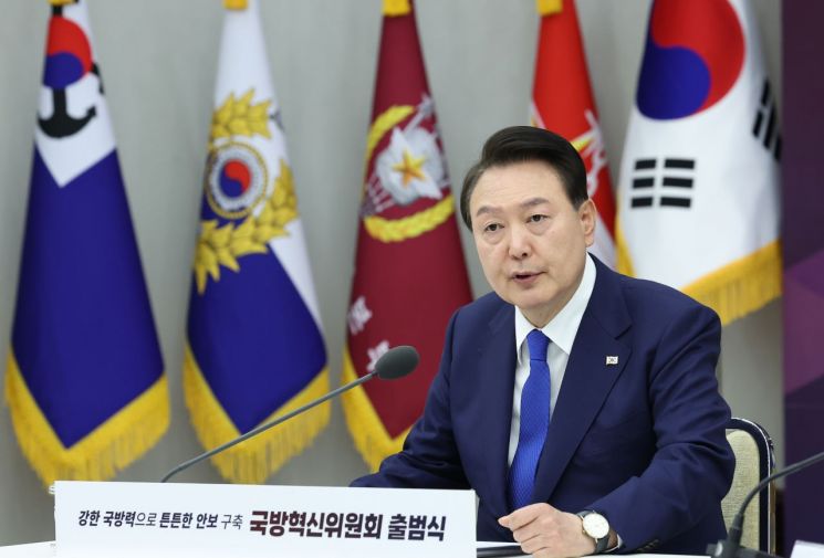 尹 지지율 36%…총선서 '정부·여당 지지' 44% vs 견제 43%