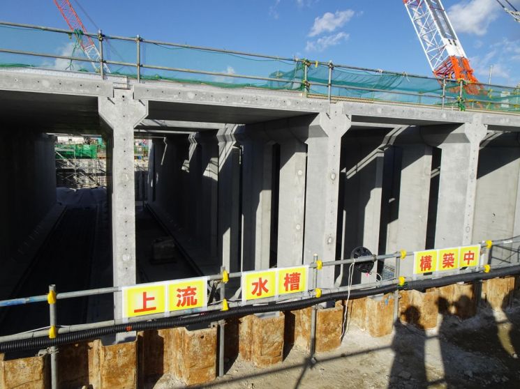 2월2일 일본 후쿠시마 원전의 오염수를 해저 터널로 내보내는 마지막 단계에 해당하는 상류 수조가 콘크리트로 기본 틀이 만들어져 있다. 사진제공=연합뉴스