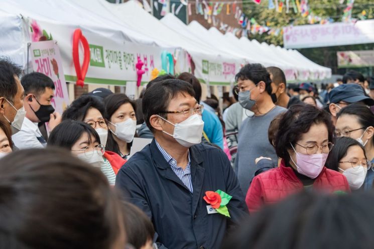 광진구 ‘제5회 명품한강 장미축제’ 오세요
