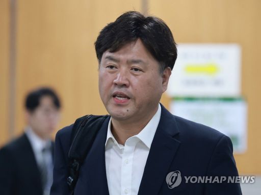 김용 측 "유동규에게 돈 받은 적 없다"…악의적 공소제기 주장