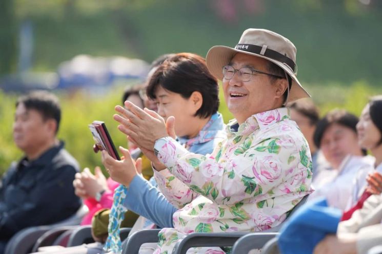 천만송이 장미 '활짝'...서울장미축제 '팡파르' 