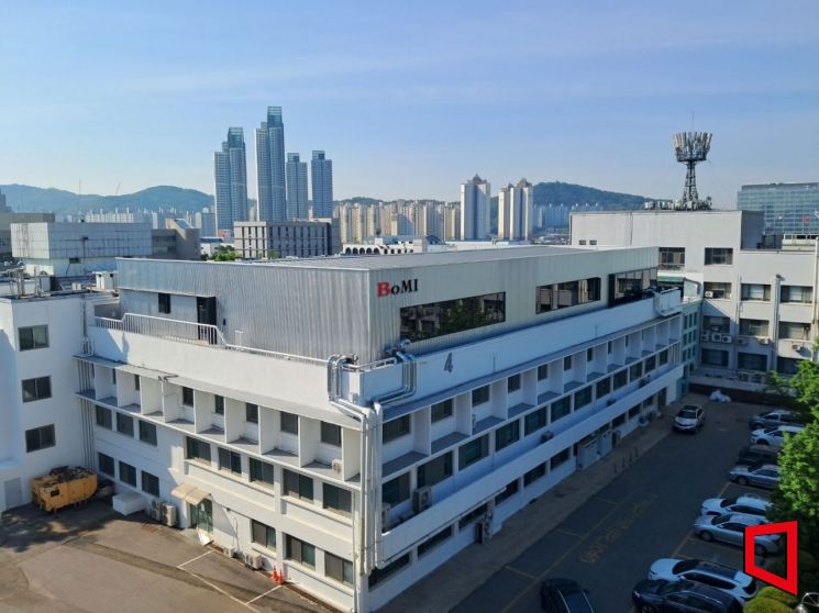 인하대 4호관 건물에 리모델링한 4층 공과대학 강의·실습실 '보미관' [사진 제공=인하대]