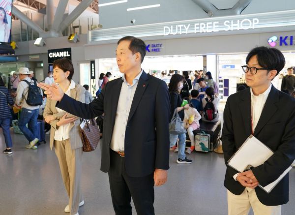롯데호텔군HQ, 日 로드쇼 개최…이완신 대표 발로 뛴다