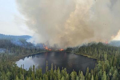 美 덮친 산불연기 지속…워싱턴DC는 '코드퍼플' 경보