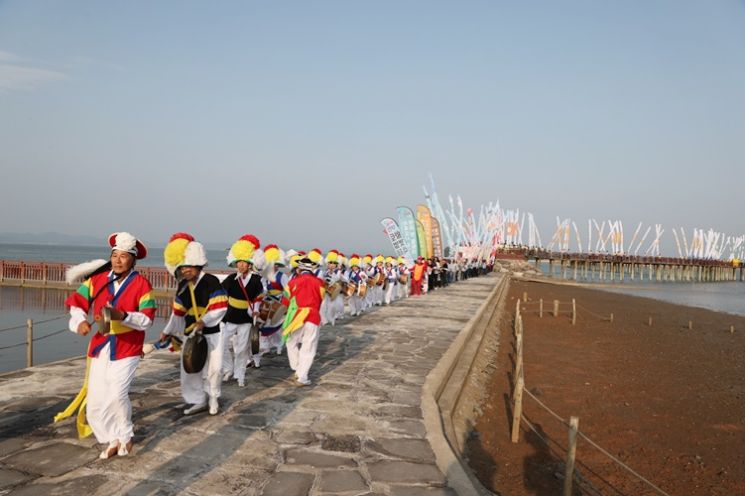 무안군 ‘황토갯벌 1㎥의 가치’ 황토갯벌축제 개막