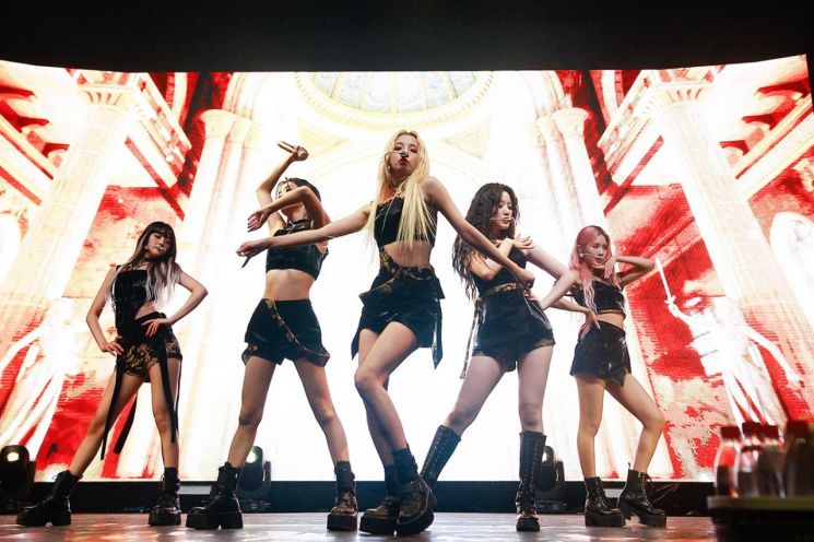 [K Changers]⑪ 'Idol' Grows 580 Times in Initial Sales Over 5 Years