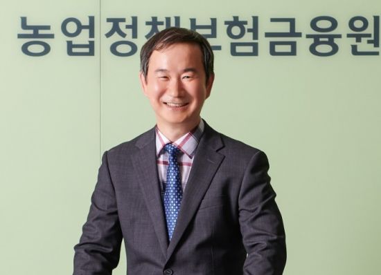 정성봉 농금원 투자지원센터장 '스타트업을 키우는 농림수산식품 모태펀드' 출간
