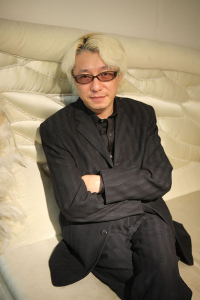 글·그림 '챗GPT'…아톰 작가 신작 논란 "고인 모독"