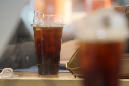 카페 내 공부나 업무를 금하거나, 콘센트와 와이파이를 차단하는 카페도 늘고 있다. [이미지출처=연합뉴스]