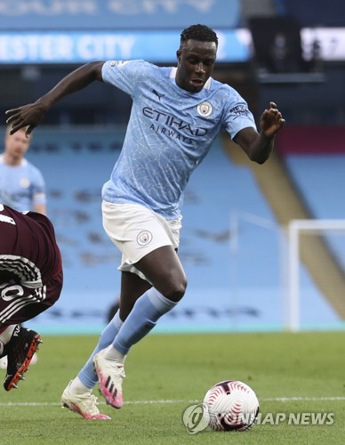 "1만명과 해봤다" 성범죄 축구선수, 법정서 충격 증언