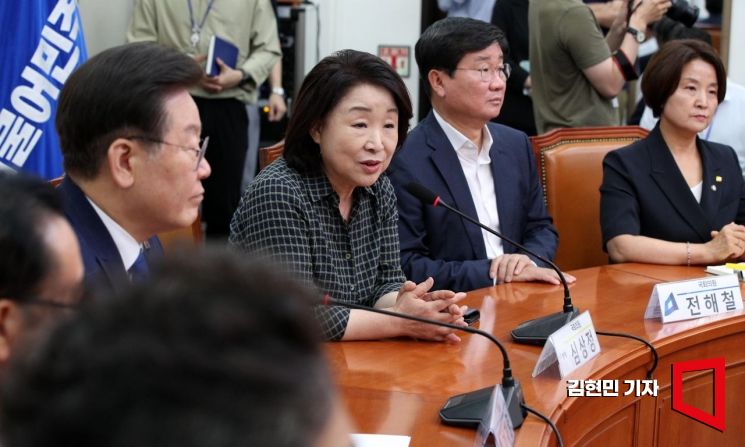 심상정 정의당 의원이 3일 국회에서 열린 초당적정치개혁 의원모임 간담회에서 발언하고 있다. 사진=김현민 기자 kimhyun81@