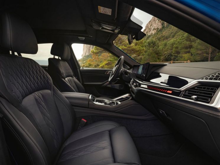 BMW 뉴 X6 인테리어