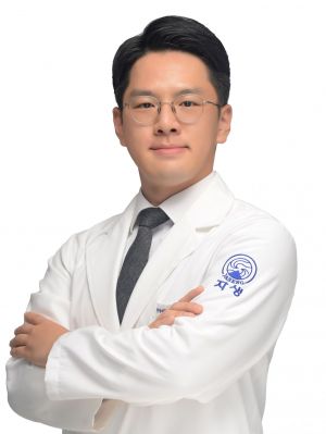 자생한방병원 척추관절연구소 황동욱 한의사.