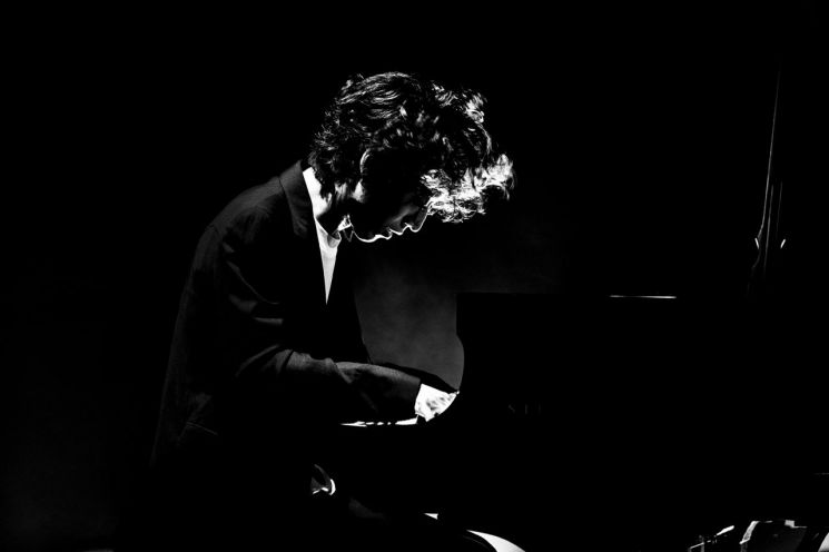 [On Stage]피아노 잘 치는 공대 오빠…'만찢남' 피아니스트 스미노 하야토