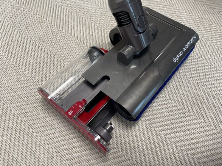 [Mania] Dyson Cordless Vacuum Cleaners Excel at 'Mopping' Too