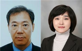 박인기 신임 건강보험심사평가원 개발상임이사(왼쪽)와 공진선 심평원 신임 업무상임이사 [사진제공=건강보험심사평가원]