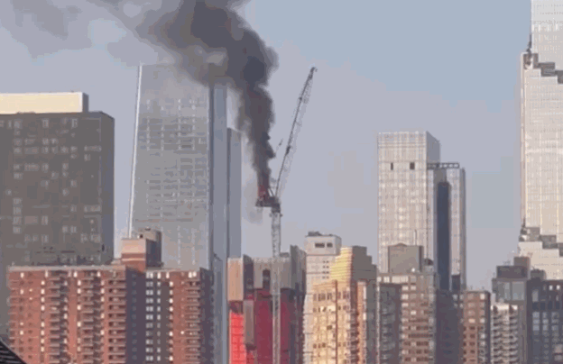 45층 높이 크레인 굉음 내며 붕괴…맨해튼 출근길 날벼락
