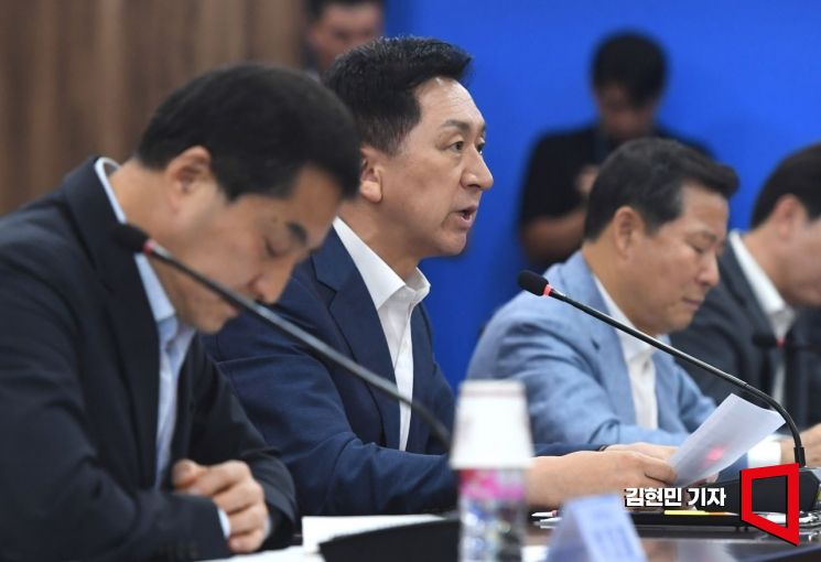 '묻지마 범죄' 횡행하자…여당 "흉악범 진압 경찰 면책권 보장"