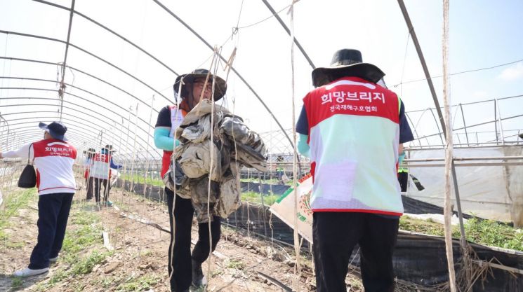 [하루만보 하루천자]"수해지역서 흘린 구슬땀…유대감 더 강력해져"