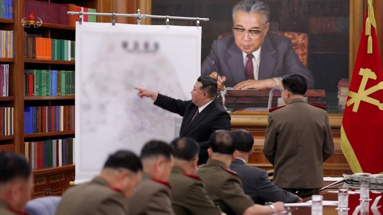 北 공세적 전쟁 준비에…美 "韓·日과 공조"