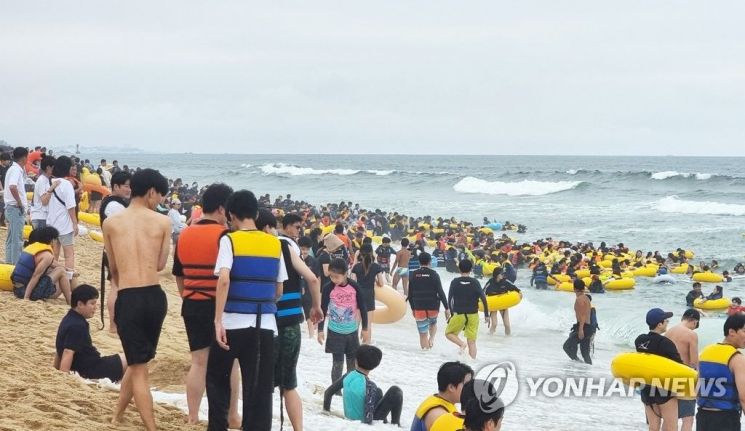 주말 전국 해변·계곡·수영장 피서객 사고多…사망 7명