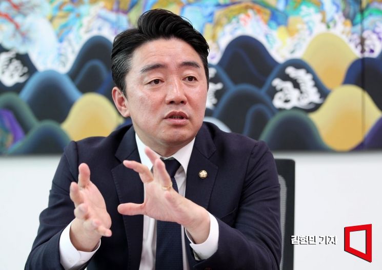 '李대통령 첫 인사' 국무총리에 김민석·국정원장에 이종석 지명