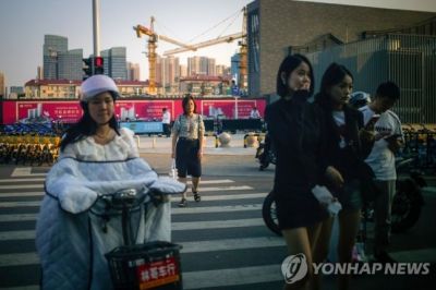 중국의 젊은이들 [이미지 출처=EPA 연합뉴스]