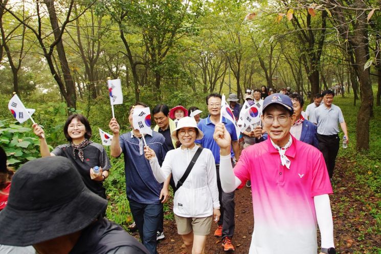 [하루만보 하루천자]광복절 되새기며 걷기…주요 코스는?