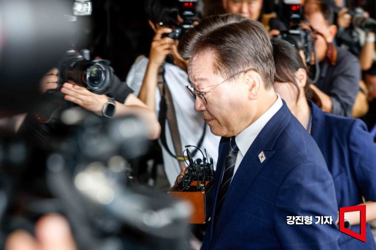 또다시 사정정국…이재명의 시지프스, '사명감 vs '뻔뻔함'