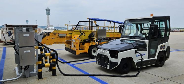 인천공항 탑승동 계류장에서 운영 중인 공용 충전 인프라의 모습. [사진제공=인천국제공항공사]