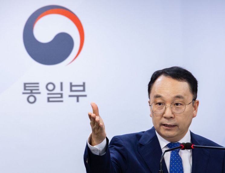 정부 "北, 국경 개방…탈북민 강제북송 막을 방법 찾겠다"