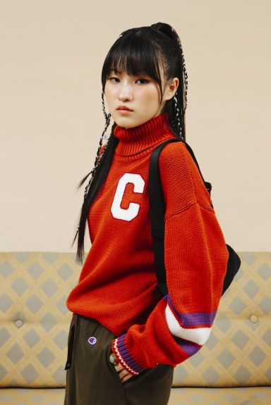 챔피온 2023 FW 화보 스웨터 라인업[사진제공=LF]