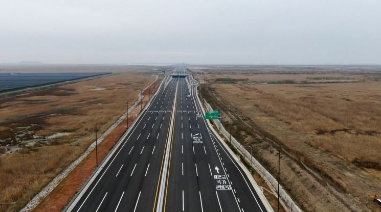 새만금 개발 전면 재검토…정부, 기본계획 재수립 추진