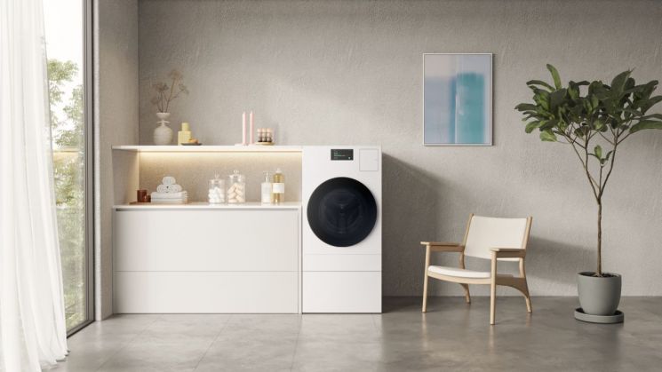 Image of Samsung Electronics' new product that performs washing and drying in one machine / <br>[Photo by Samsung Electronics]