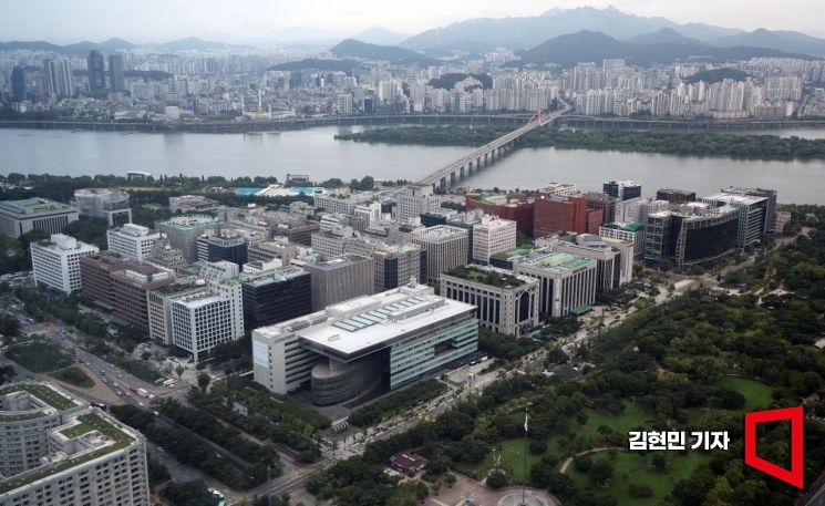 고금리 기조에…8월 서울 오피스 빌딩 거래 저조 