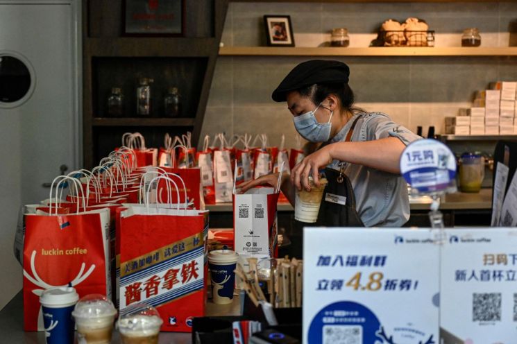 "Coffee with Alcohol Flavor" Maotai Latte Sold 5.4 Million Cups in One Day