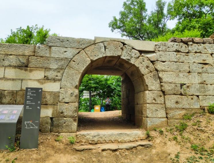 [하루만보] 한강과 바다 접경지의 ‘절경’…“문화·역사 깃든 김포 문수산”