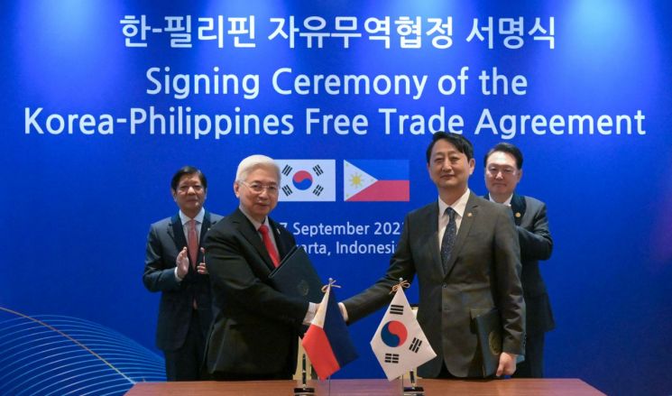 한-필리핀, FTA 정식 서명…내년부터 韓자동차 무관세 수출