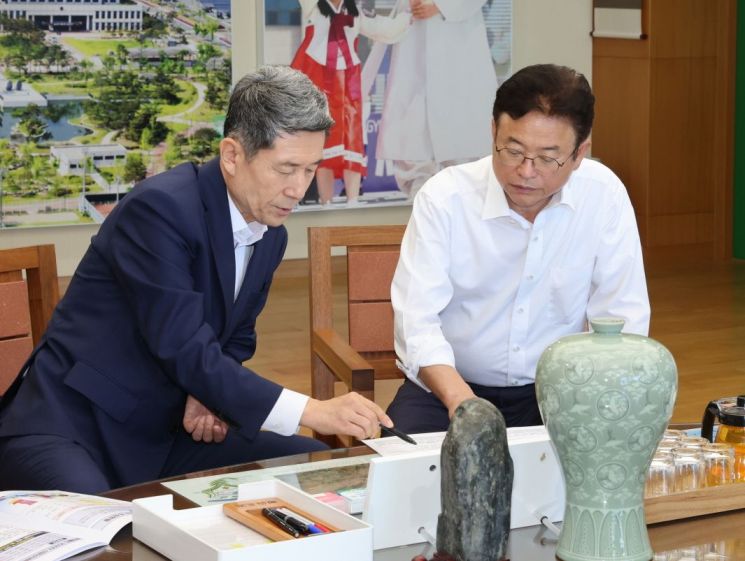 이강덕 포항시장 ‘미래 신성장 산업 육성, 경북도 차원 지원’ 적극 건의