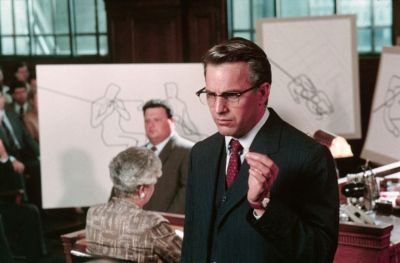 케네디 대통령의 암살에 대한 음모론을 다룬 영화 ‘JFK’의 한 장면 [이미지 출처=IMdb]
