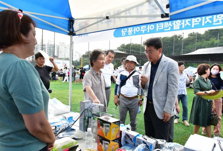 [포토]오승록 노원구청장, 상계5동 간촌 어울림 한마당 동축제 참석