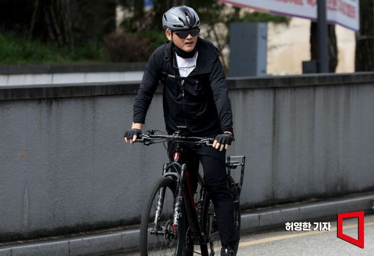 [만보정담]"시각장애인에게 들려주는 영화…나도 몰래 눈시울 붉혀"