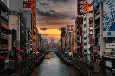 일본 오사카의 관광 명소 도톤보리강