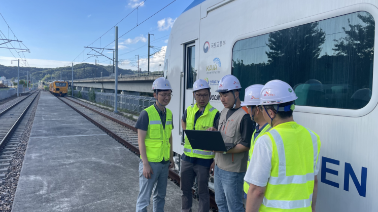 SKT, 철도연과 차세대 철도통신  ‘이음 5G-R’ 개발
