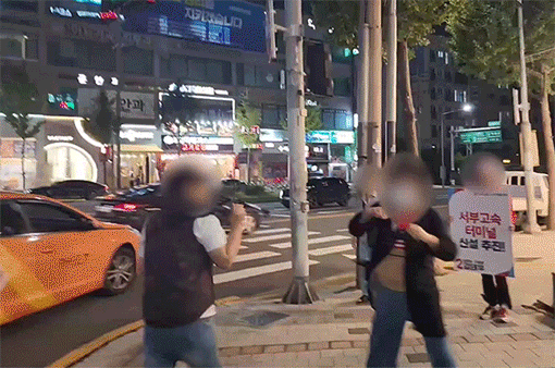 "우산 휘두르며 달려왔다"…김태우 유세장 폭행 혐의 중년 여성 수사