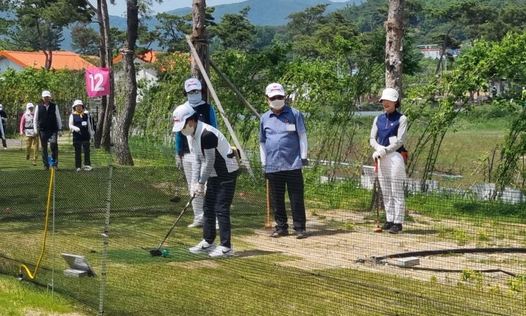 ‘국산 둔갑’ 중국산 골프채 적발…“시가 90억원 상당”